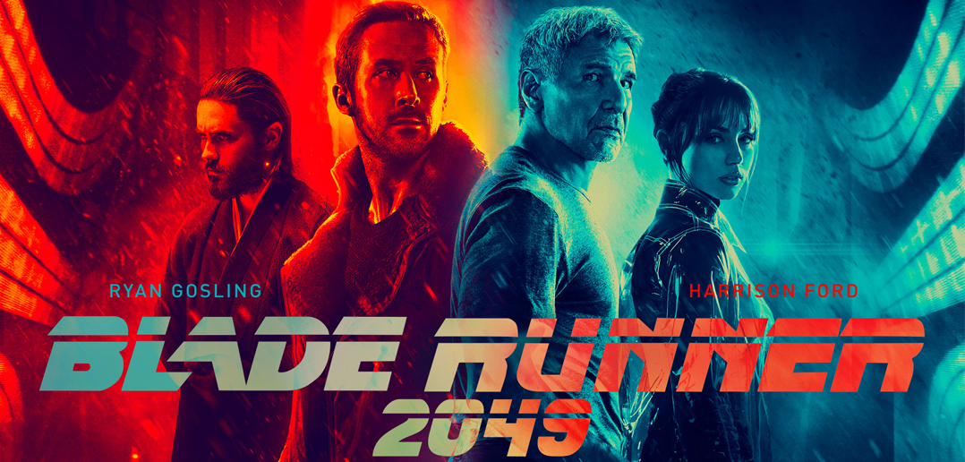 Nos arquivos de áudio as trilhas sonoras, primeiramente a rejeitada composta por Jóhann Jóhannsson e na sequência a original de BLADE RUNNER 2049 composta por Hans Zimmer e Benjamin Wallfisch.
