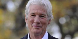 Richard Gere tem mais de 50 filmes no currículo  e que renderam 21 prêmios, inclusive um Globo de Ouro pelo desempenho em CHICAGO. Na sua filmografia vamos identificar determinadas produções que contaram com esmeradas trilhas sonoras.