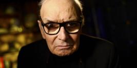 Ennio Morricone era favoritíssimo para ganhar o Oscar por sua antológica trilha sonora para o filme A MISSÃO, foi preterido em detrimento da escolha da trilha sonora de Herbie Hancock para o filme POR VOLTA DA MEIA-NOITE.