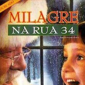 O filme mostra a garotinha Susan que diz não acreditar nessa história de Papai Noel. Ocorre que um belo dia ela é desafiada com o surgimento de um senhor de barba branca, contratado por uma loja para trabalhar de Papai Noel.