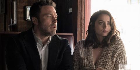 ÁGUAS PROFUNDAS é o tipo de filme que mostra que as coisas não vão terminar bem, mas que também não dá pistas como tudo vai terminar.