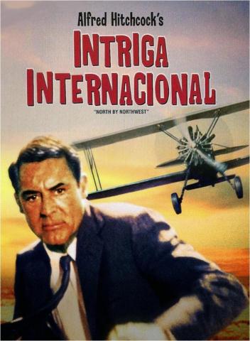 Este notável cineasta chamado Alfred Hitchcock deu mostras da sua originalidade quando em INTRIGA INTERNACIONAL, temos a cena do avião que persegue o personagem Roger Tornhill ( Cary Grant). Uma cena desprovida de tôda verossimilhança e de toda significação, mas que justamente neste ponto é que o cinema cumpre o seu papel como o da arte do inusitado.