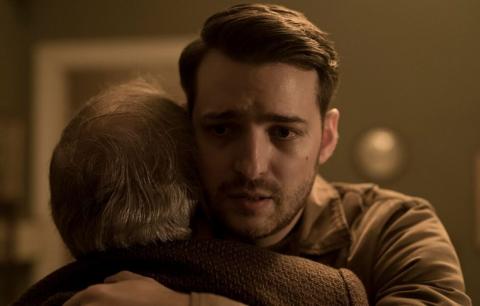O cinema húngaro tem uma tradição centenária, apesar da pouca visibilidade internacional. Nos últimos anos, uma nova geração de cineastas tem procurado mostrar talento. Um exemplo recente é Kristóf Deák, que em 2017 ganhou o Oscar de melhor curta-metragem através do filme MINDENKI. Agora em 2021, ele lançou o seu segundo longa com o título A VINGANÇA A QUALQUER PREÇO.