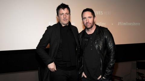 O filme de David Fincher A REDE SOCIAL conquistou oito indicações ao Oscar, levou três inclusive o prêmio com a dupla Trent Reznor e Atticus Ross para melhor trilha sonora. Mais uma vez o prêmio estava direcionado para quem tinha grande chance de despontar para o anonimato, como tantos outros no passado.