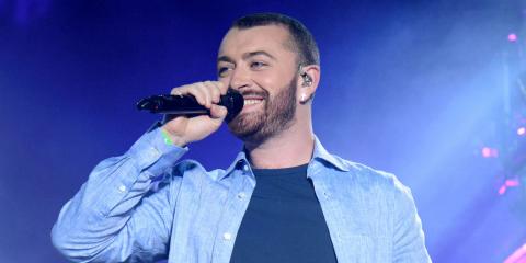 A canção de SPECTRE foi composta pelo próprio Sam Smith  e Jimmie Napes que cuidou dos arranjos e da produção.