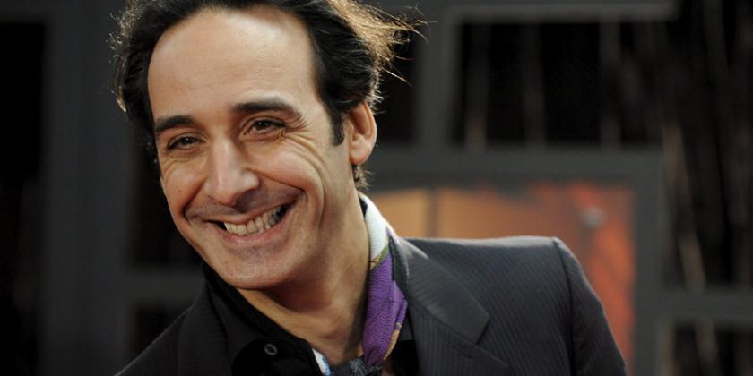 O compositor Alexandre Desplat, pelo espaço de tempo que está atuando no campo da música no cinema e televisão, é detentor de uma produção olímpica, pois de 1985 até nossos dias, ele coleciona mais de duas centenas de trilhas compostas.