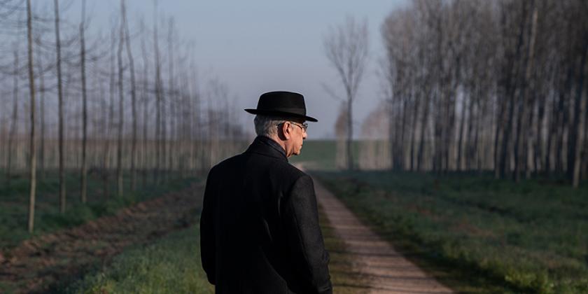 No filme de Sorrentino, o presidente da República, interpretado por Toni Servillo, enfrenta dilemas morais, quando de repente se vê diante de um decreto que institui a eutanásia.